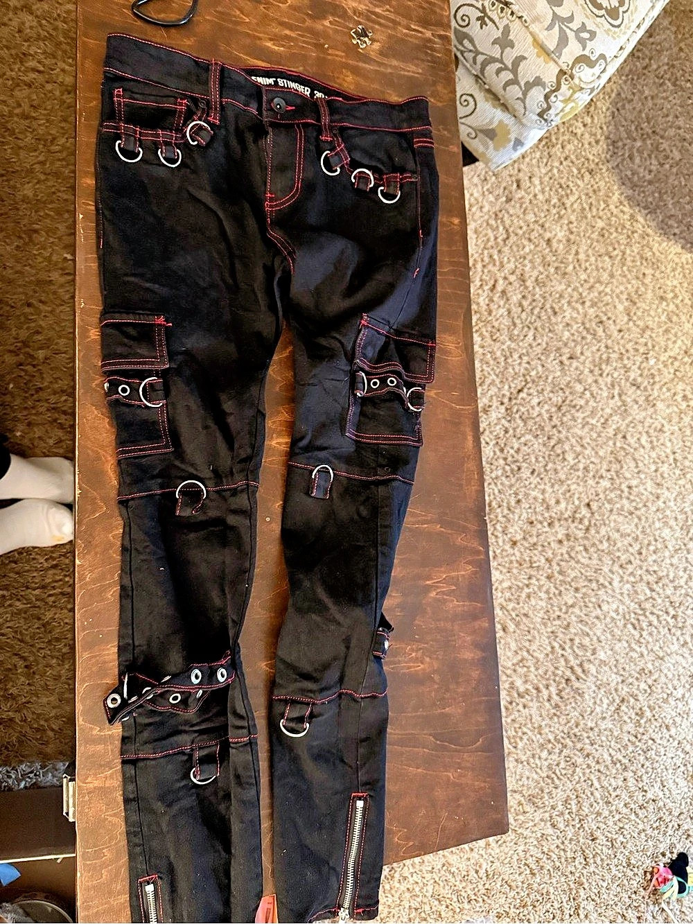 Hot Topic Denim Stinger Cargo Pants Black Red Waist 30 x 32